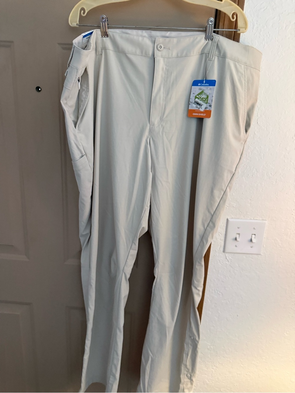 Columbia Women's Light Beige Outdoor Chinos